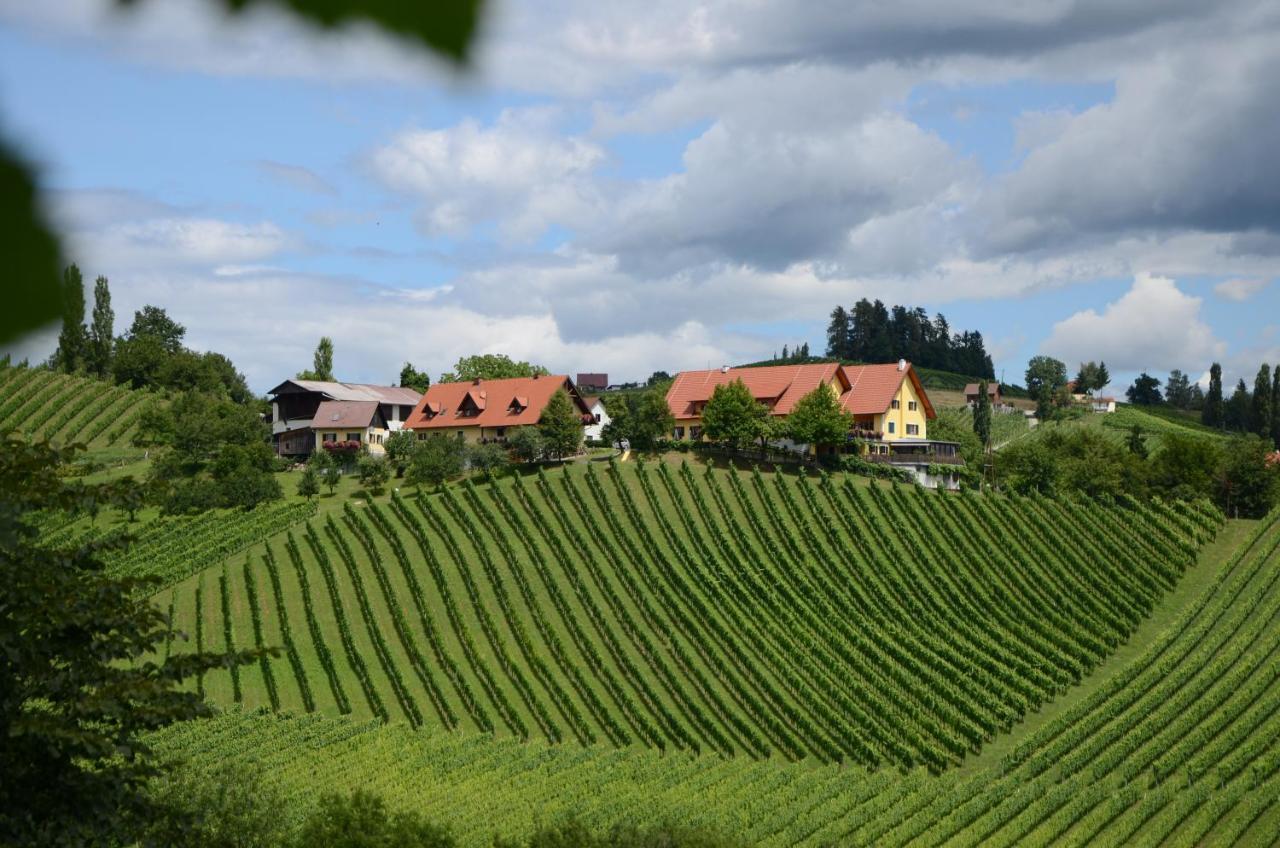 Weingut Fellner Bed & Breakfast Leutschach Exterior photo